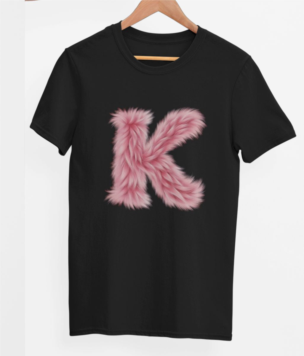 Schwarzes UNISEX T-Shirt "K Buchstabe"