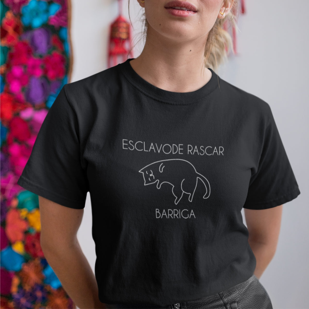 Black Unisex T-shirt Barriga