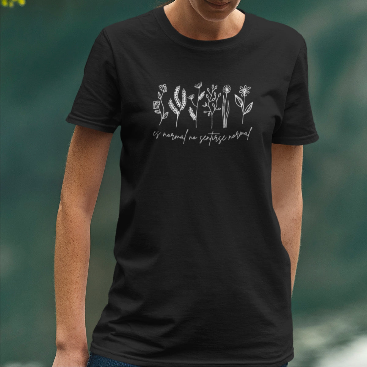 Black Unisex T-shirt Es normal